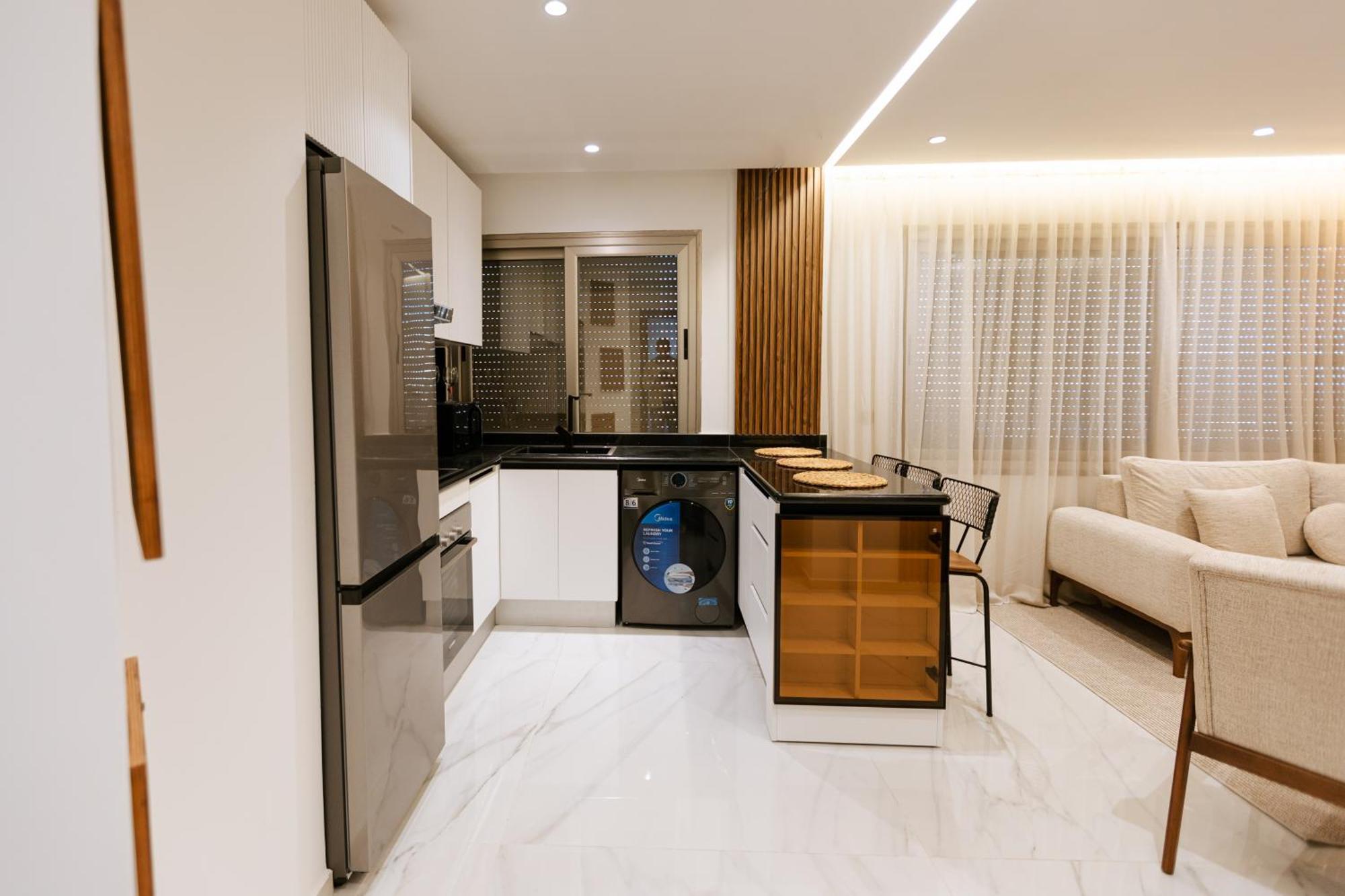 Marina View Residence Luxurious Studio Retreat With Stunning Ocean Views 1 Double Bedroom, 1 Convertible Couch Tanca Dış mekan fotoğraf